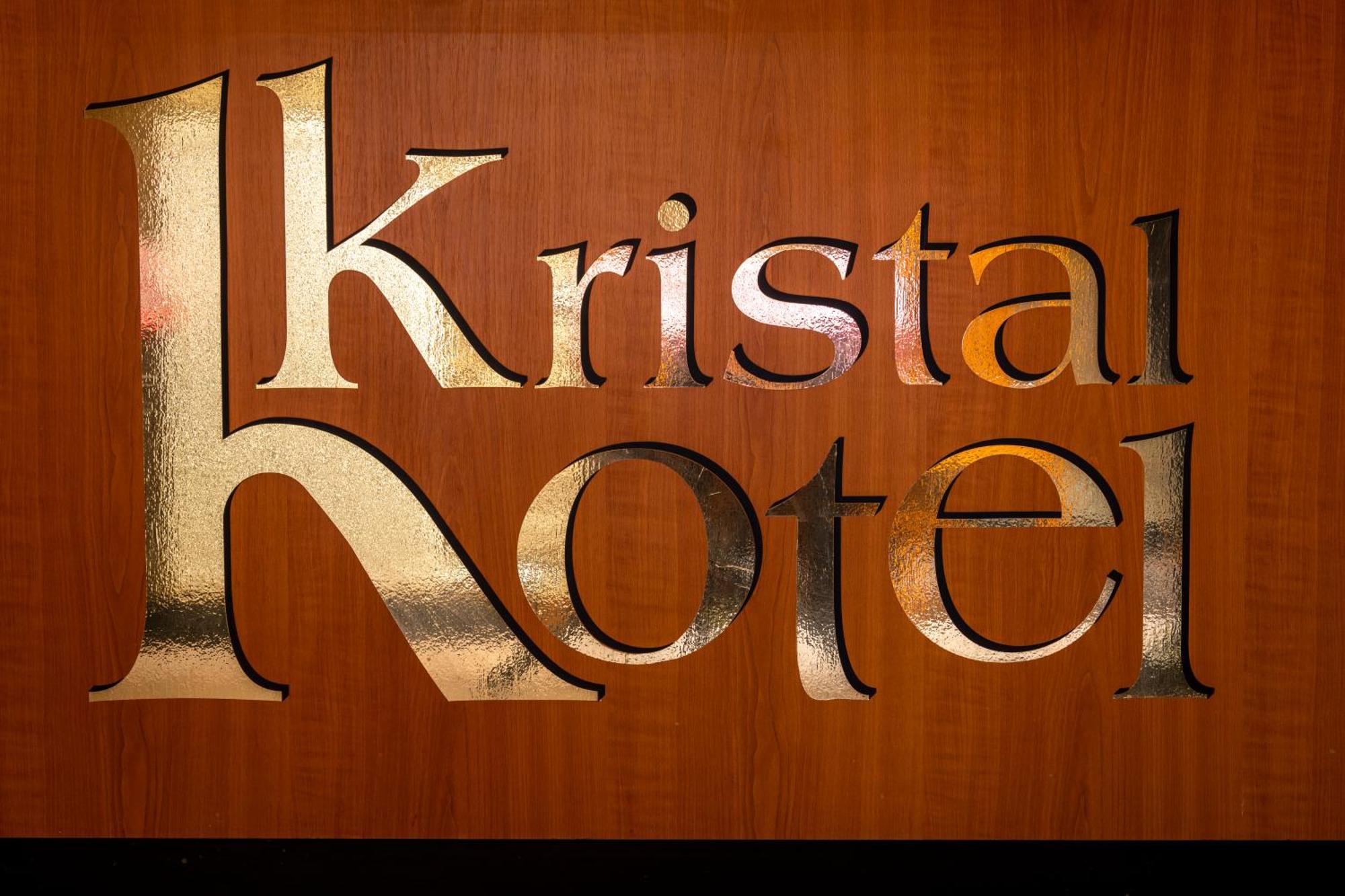 Hotel Kristal Gellert Hill Budapeste Exterior foto